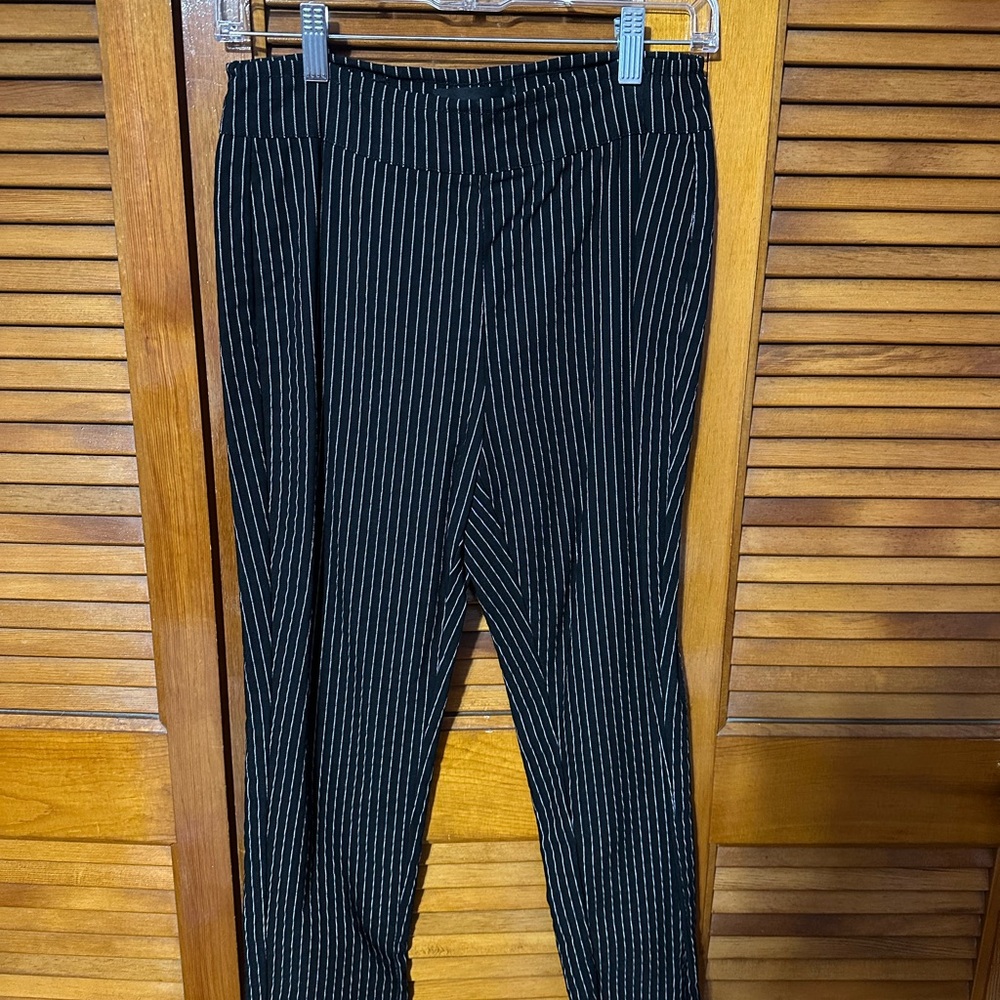 Who What Wear Women’s Black Pinstripe Pants